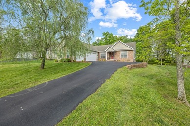 Well-maintained and move-in ready, this 3-bed, 2-bath home is on Deer Creek Golf Club in Tennessee - for sale on GolfHomes.com, golf home, golf lot