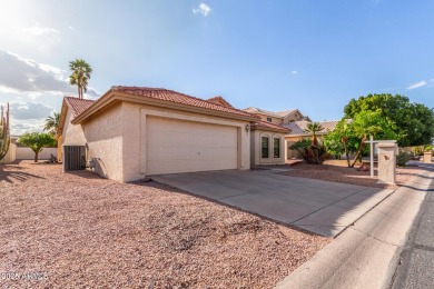 Welcome to this charming single-family residence in the on Oakwood Golf Club  in Arizona - for sale on GolfHomes.com, golf home, golf lot