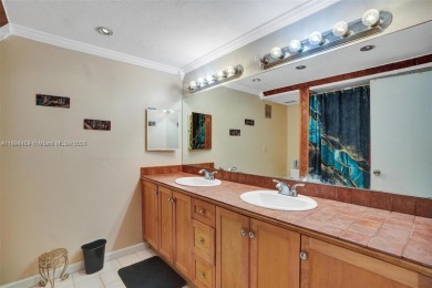 Welcome to your ideal 2 BD | 2.5 BA townhome in the heart of on  in Florida - for sale on GolfHomes.com, golf home, golf lot