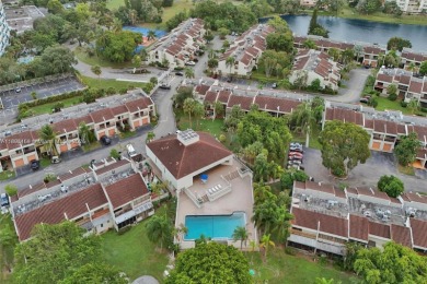 Welcome to your ideal 2 BD | 2.5 BA townhome in the heart of on  in Florida - for sale on GolfHomes.com, golf home, golf lot
