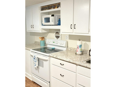 YOU FOUND IT !! MH33 Apache Campground, is a stunning 3 bedroom on Arcadian Shores Golf Club in South Carolina - for sale on GolfHomes.com, golf home, golf lot