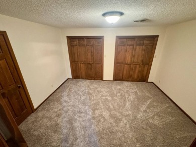 Welcome to your dream home at Stone Ridge! This spacious 4 on The Club At StoneRidge in Kansas - for sale on GolfHomes.com, golf home, golf lot