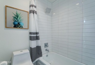 Terrific on-trend fully remodeled single level 2 bdrm/2 bath on Scottsdale Shadows in Arizona - for sale on GolfHomes.com, golf home, golf lot