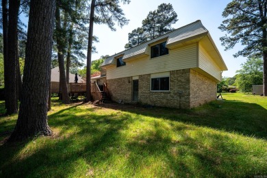 This home offers the perfect blend of comfort and convenience on Foxwood Golf Club in Arkansas - for sale on GolfHomes.com, golf home, golf lot