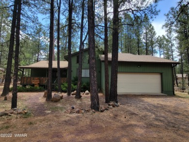 Beautiful mountain home in Pinetop Lakes. Great getaway or full on Pinetop Lakes Country Club in Arizona - for sale on GolfHomes.com, golf home, golf lot