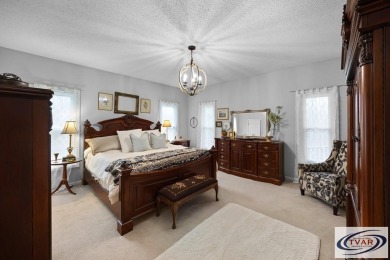 Beautiful 4-bedroom, 3.5-bath country home on 2.6 acres with on Paris Golf and Country Club in Tennessee - for sale on GolfHomes.com, golf home, golf lot