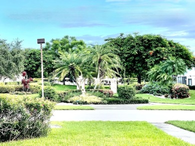 RARE '3/2' 2nd fl BAHAMA VILLAGE  55+ CONDO-(EAST/WEST on Wynmoor Golf Course in Florida - for sale on GolfHomes.com, golf home, golf lot