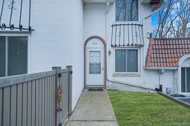 Welcome to 268 Brettonwoods Drive, a move-in-ready 3-bedroom, 1 on Bretton Woods Country Club in New York - for sale on GolfHomes.com, golf home, golf lot