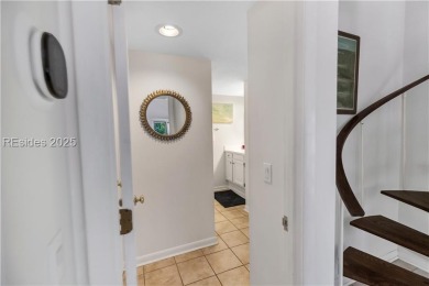 Airy and Bright with High Ceilings- 2 Bed/2 Bath 2nd-floor on Palmetto Dunes Golf Course and Resort in South Carolina - for sale on GolfHomes.com, golf home, golf lot