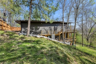Welcome to your dream home in the heart of Bella Vista! This on Bella Vista Country Club - Berksdale in Arkansas - for sale on GolfHomes.com, golf home, golf lot