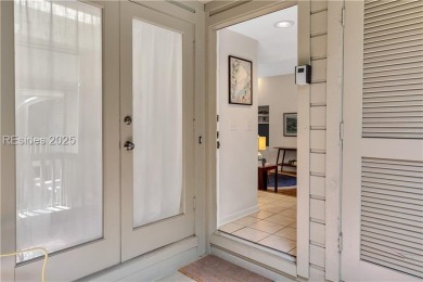 Airy and Bright with High Ceilings- 2 Bed/2 Bath 2nd-floor on Palmetto Dunes Golf Course and Resort in South Carolina - for sale on GolfHomes.com, golf home, golf lot