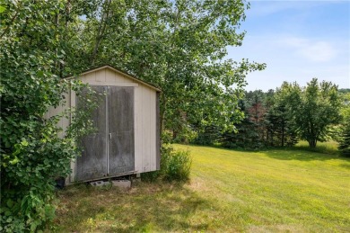 This 2 bedroom, 2 bath twin home sits on a beautiful country lot on Five Flags Golf Course in Wisconsin - for sale on GolfHomes.com, golf home, golf lot