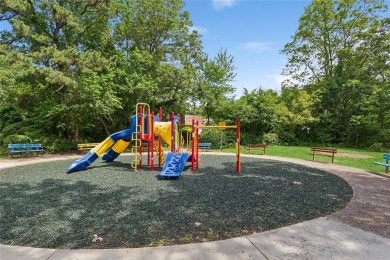 Move-in ready 3-bedroom, 1.5-bath condo nestled in the highly on Blue Ridge Golf Club in New York - for sale on GolfHomes.com, golf home, golf lot