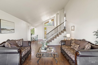 Charming tri-level home in a highly desired subdivision on on Indian Lakes Golf Course in Idaho - for sale on GolfHomes.com, golf home, golf lot
