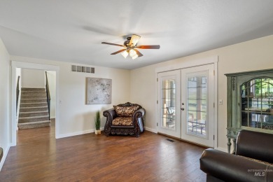 Charming tri-level home in a highly desired subdivision on on Indian Lakes Golf Course in Idaho - for sale on GolfHomes.com, golf home, golf lot