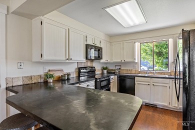 Charming tri-level home in a highly desired subdivision on on Indian Lakes Golf Course in Idaho - for sale on GolfHomes.com, golf home, golf lot