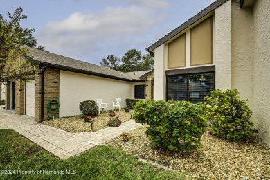 DON'T MISS THIS  FABULOUS MOVE IN READY VILLA, with upgraded on Heather Golf and Country Club in Florida - for sale on GolfHomes.com, golf home, golf lot