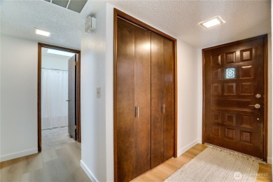 Embrace easy living in this beautifully refreshed 2BD 1.75BA on Highlands Golf Club in Washington - for sale on GolfHomes.com, golf home, golf lot
