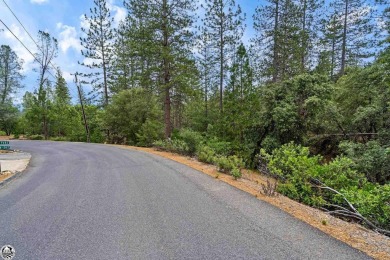 Great lot available in Pine Mountain Lake! Build your dream home on Pine Mountain Lake Country Club in California - for sale on GolfHomes.com, golf home, golf lot