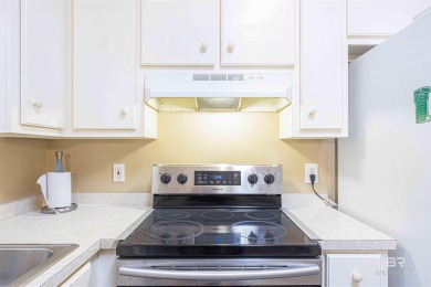 This charming tri-level has a lot of potential--1352 s.f. plus on Lake Forest Yacht and Country Club in Alabama - for sale on GolfHomes.com, golf home, golf lot