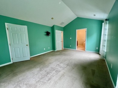 Welcome to this stunning condominium in the desirable Country on Country Club of the Poconos Golf Course in Pennsylvania - for sale on GolfHomes.com, golf home, golf lot