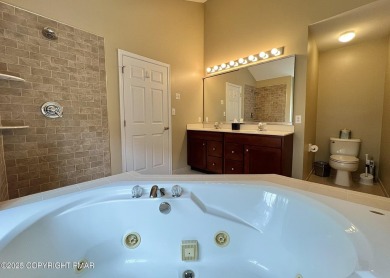 Welcome to this stunning condominium in the desirable Country on Country Club of the Poconos Golf Course in Pennsylvania - for sale on GolfHomes.com, golf home, golf lot