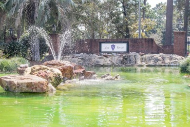 This charming tri-level has a lot of potential--1352 s.f. plus on Lake Forest Yacht and Country Club in Alabama - for sale on GolfHomes.com, golf home, golf lot