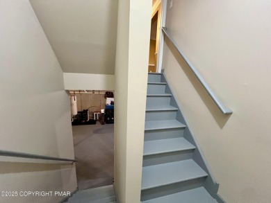 Welcome to this stunning condominium in the desirable Country on Country Club of the Poconos Golf Course in Pennsylvania - for sale on GolfHomes.com, golf home, golf lot