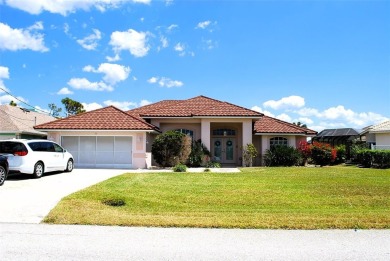 *For Sale: Stunning 1996-Built 3-Bedroom, 2-Bath Lakefront Home on Pinemoor West Golf Club in Florida - for sale on GolfHomes.com, golf home, golf lot