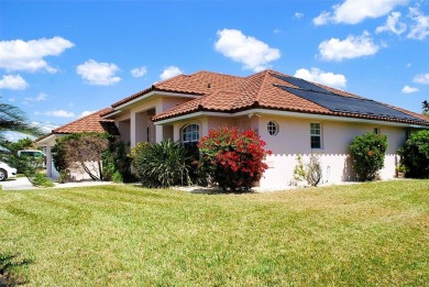 *For Sale: Stunning 1996-Built 3-Bedroom, 2-Bath Lakefront Home on Pinemoor West Golf Club in Florida - for sale on GolfHomes.com, golf home, golf lot