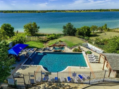 Charming 4-Bedroom Home in Stewart Peninsula. Nestled in the on Stewart Peninsula Golf Course in Texas - for sale on GolfHomes.com, golf home, golf lot