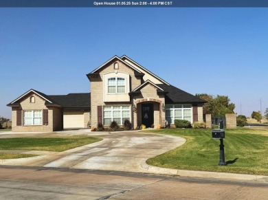 This gorgeous property is located on the Pheasant Run Golf on Pheasant Run in Oklahoma - for sale on GolfHomes.com, golf home, golf lot