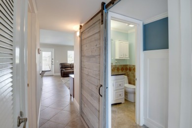 You will love this move in ready, 2 bedroom 2 bath beautifully on Kings Point Golf -Flanders Way in Florida - for sale on GolfHomes.com, golf home, golf lot