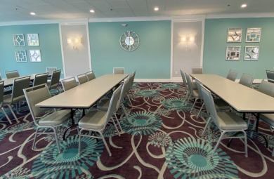 You will love this move in ready, 2 bedroom 2 bath beautifully on Kings Point Golf -Flanders Way in Florida - for sale on GolfHomes.com, golf home, golf lot