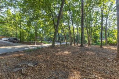 MOTIVATED SELLER! Rare opportunity to build your dream home on on Houndslake Country Club in South Carolina - for sale on GolfHomes.com, golf home, golf lot