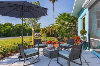 SOUTH VENICE GEM: YOUR ULTIMATE FLORIDA LIFESTYLE AWAITS! on Jacaranda West Country Club in Florida - for sale on GolfHomes.com, golf home, golf lot