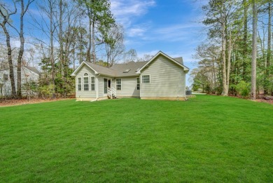 Beautiful Coastal Colonial in Captain's Cove Golf & Club! This on Captains Cove Golf and Yacht Club in Virginia - for sale on GolfHomes.com, golf home, golf lot