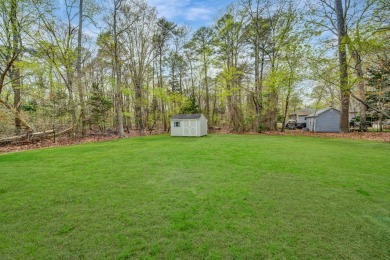 Beautiful Coastal Colonial in Captain's Cove Golf & Club! This on Captains Cove Golf and Yacht Club in Virginia - for sale on GolfHomes.com, golf home, golf lot