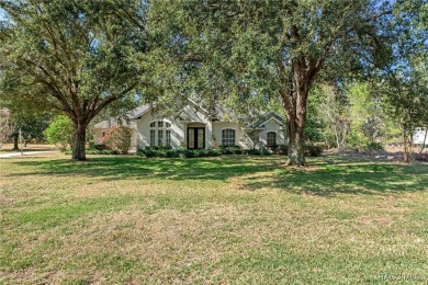 New Roof Soon on this 3-Bedroom, 2 Bath Home located in the on Sugarmill Woods Golf and Country Club in Florida - for sale on GolfHomes.com, golf home, golf lot