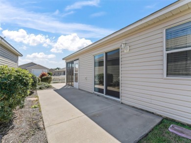 NEW ROOF 2025~HVAC 2019~BOND PAID~TURNKEY~OUTSTANDING LOCATION on The Links of Spruce Creek in Florida - for sale on GolfHomes.com, golf home, golf lot