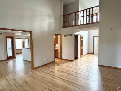 4 bedroom, 3 bathroom home that backs up to the golf course on Berkshire Golf Club in Kansas - for sale on GolfHomes.com, golf home, golf lot