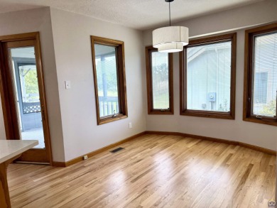 4 bedroom, 3 bathroom home that backs up to the golf course on Berkshire Golf Club in Kansas - for sale on GolfHomes.com, golf home, golf lot