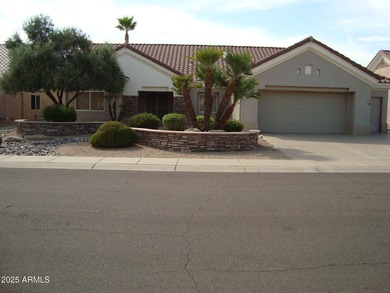 Beautifully maintained Chandler model offers comfort and style on Trail Ridge Golf Course in Arizona - for sale on GolfHomes.com, golf home, golf lot