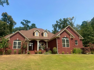 ''3.25% assumable loan rate available for qualified buyer!  Live on Lions Den Golf Club in Arkansas - for sale on GolfHomes.com, golf home, golf lot