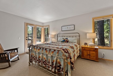 Welcome to GM 419 where beauty and tranquility await. In 2022 on Black Butte Ranch Golf Club Glaze Meadow in Oregon - for sale on GolfHomes.com, golf home, golf lot