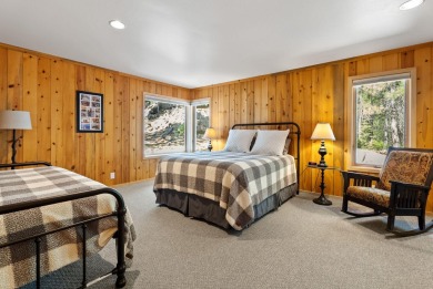 Welcome to GM 419 where beauty and tranquility await. In 2022 on Black Butte Ranch Golf Club Glaze Meadow in Oregon - for sale on GolfHomes.com, golf home, golf lot