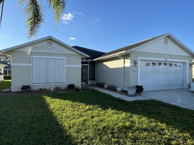 3 bed 2 bath 2 car garage situated in Spanish Lakes Fairways 55+ on Spanish Lakes Fairways in Florida - for sale on GolfHomes.com, golf home, golf lot