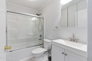 Charming, updated and freshly painted Greenbriar 2-bed attached on Leisure Village East in New Jersey - for sale on GolfHomes.com, golf home, golf lot