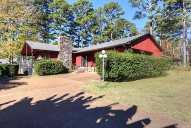 Discover the perfect blend of comfort, convenience on Indian Hills Country Club in Arkansas - for sale on GolfHomes.com, golf home, golf lot