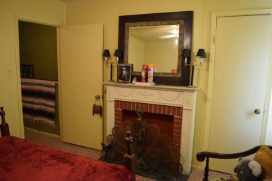 Come view this easy walk in townhome!! It is walking distance to on Mountain Ranch Golf Club in Arkansas - for sale on GolfHomes.com, golf home, golf lot